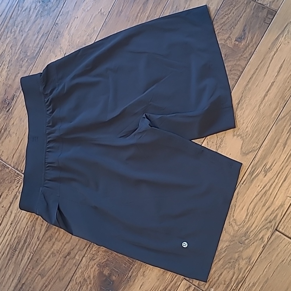 Men's Lululemon Medium Black Shorts